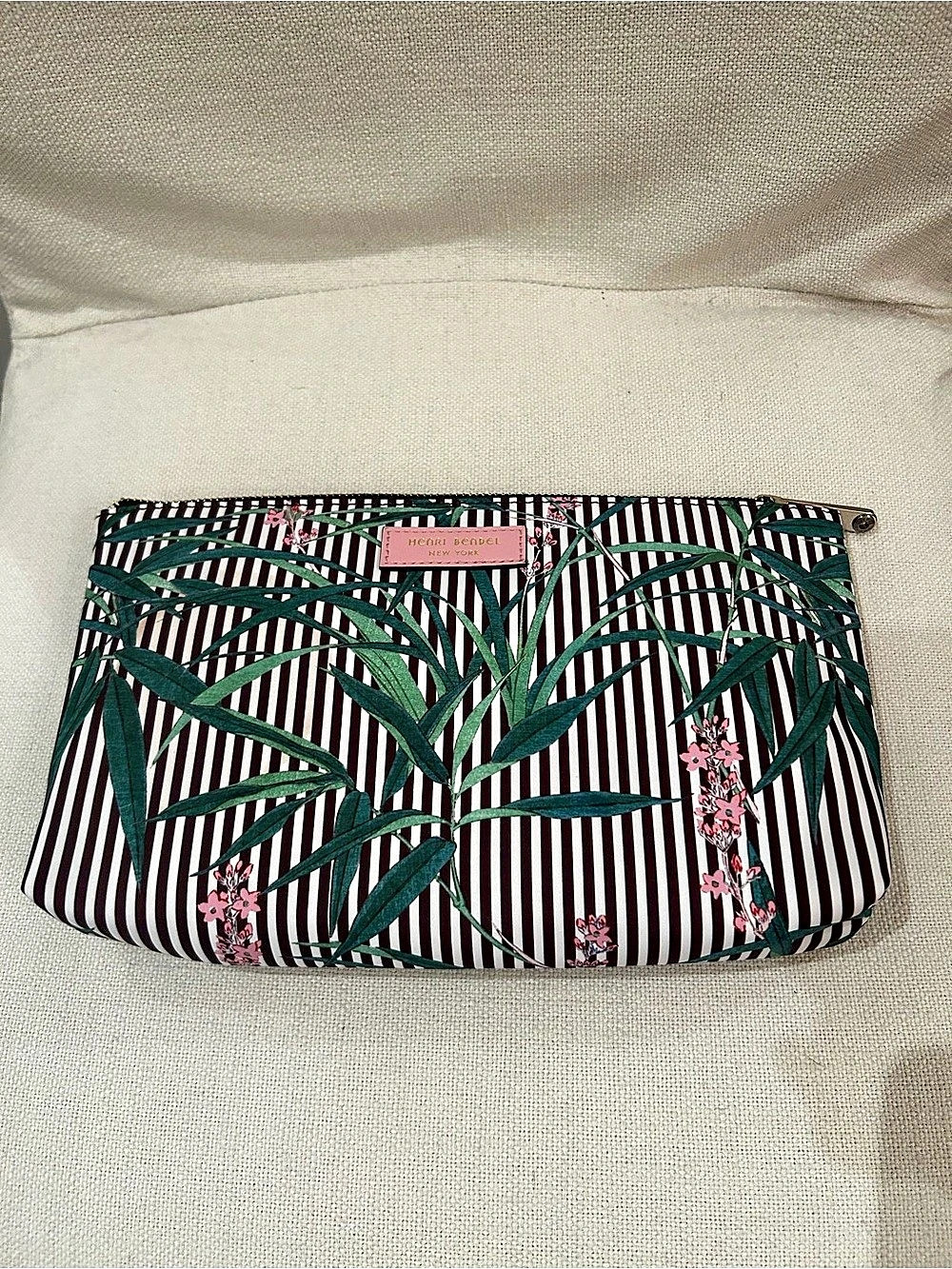 NWT Henri Bendel New York Large Palm Print Cosmetic Pouch NWT